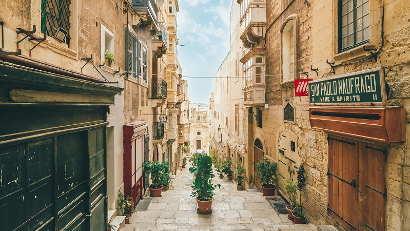 Charmiga gator i Valetta