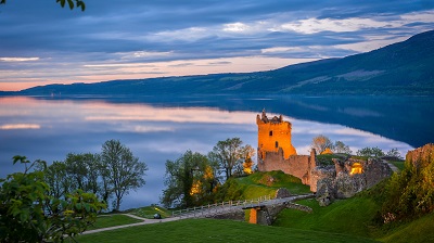 Loch Ness och Urquhart Castle